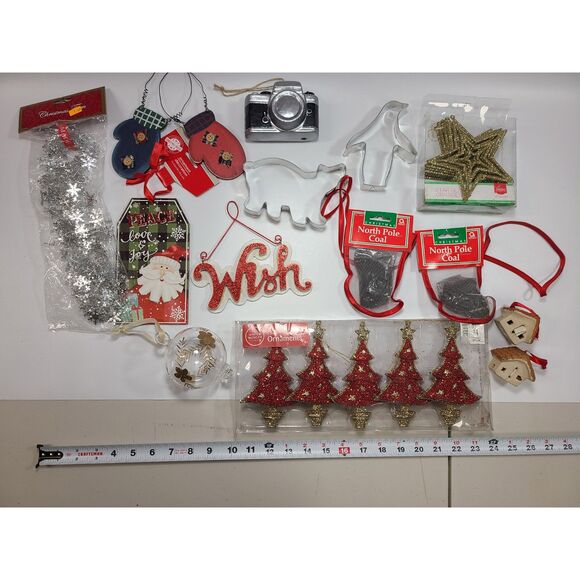 Large Christmas Holiday Decor Ornament & Cookie Cutter Lot Bundle Set - Picture 2 of 7
